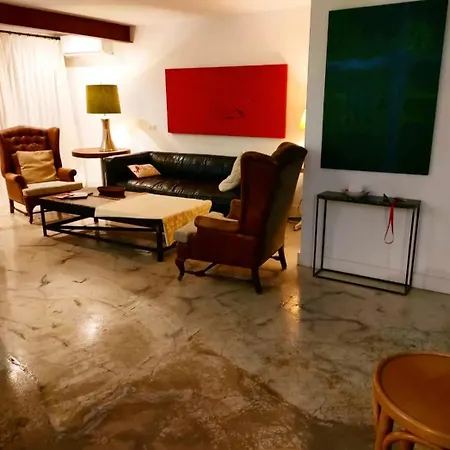 Casa Rosso *